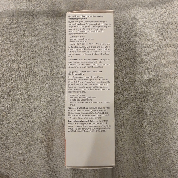 Rodial Soft Focus Glow Drops - Illuminating Primer - Picture 2 of 3